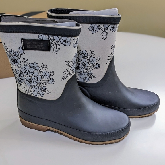 Tretorn Elsa William Morris Black Rain Boot. Women's size 5 - Picture 7 of 13